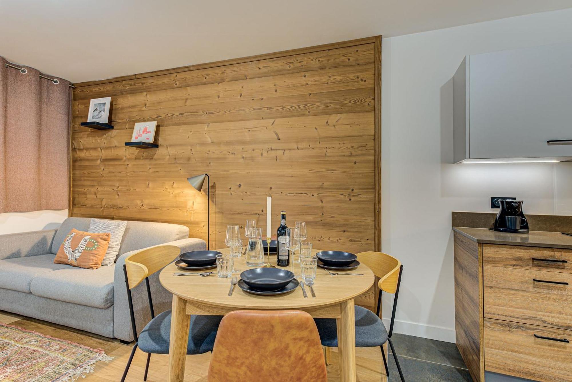 White Pearl A03 - Alpes Travel - - Sleeps 2-4